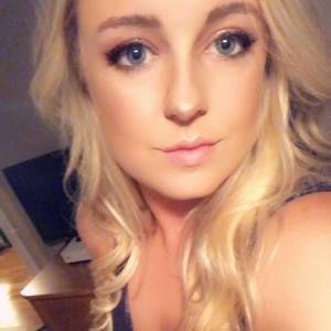 Meet your Posher, Avery